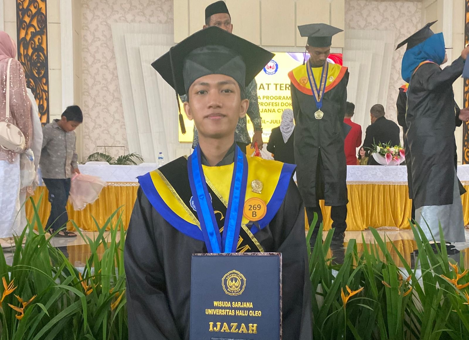 Mahasiswa Teknik Informatika Jadi Wisudawan Terbaik di Wisuda UHO Kendari 2025 Hari Kedua Mahasiswa Teknik Informatika Jadi Wisudawan Terbaik di Wisuda UHO Kendari 2025 Hari Kedua