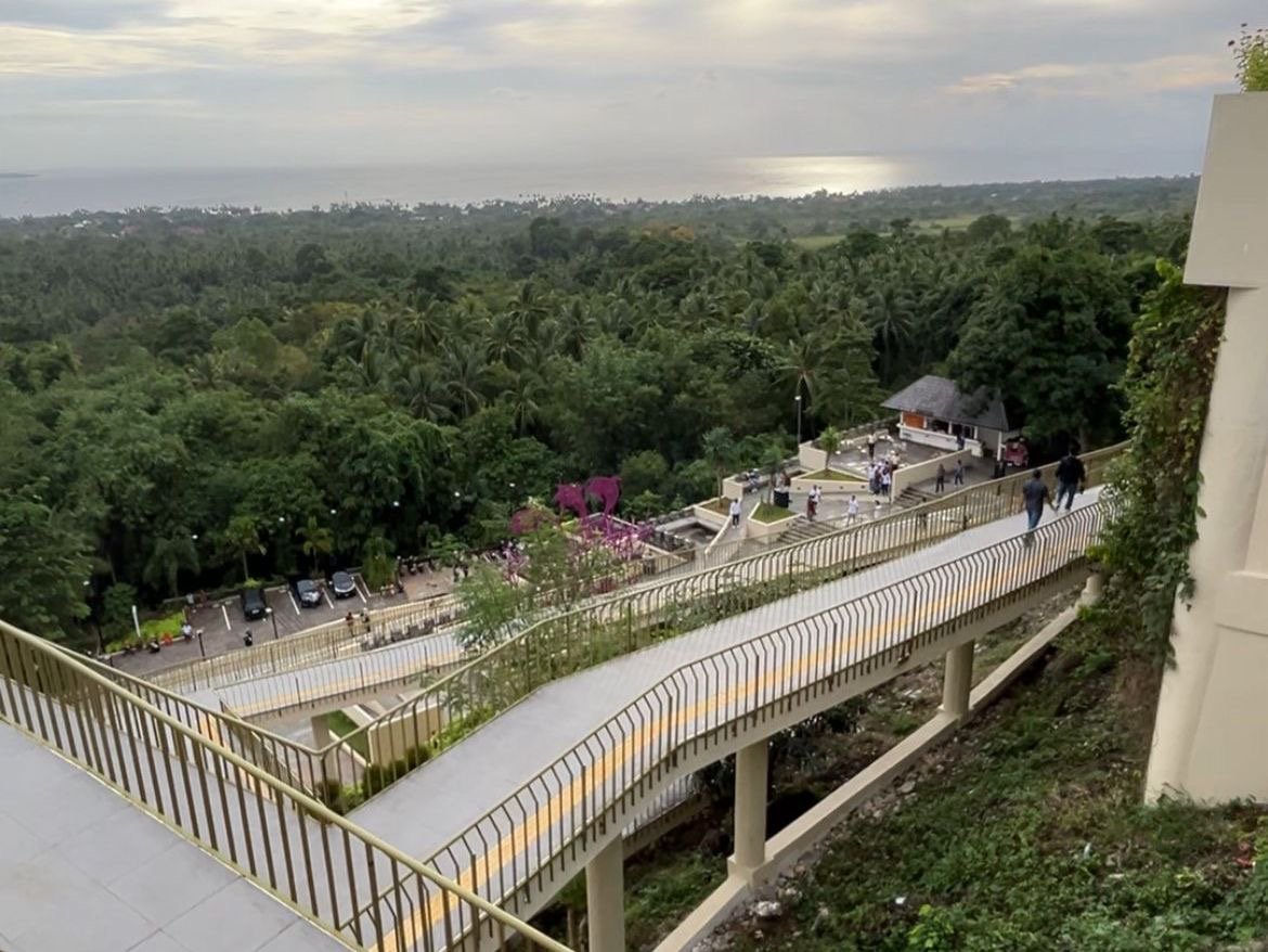 Destinasi Wajib Dikunjungi saat ke Wakatobi: Puncak Toliamba, Sajikan Panorama Wangiwangi dari Ketinggian Destinasi Wajib Dikunjungi saat ke Wakatobi: Puncak Toliamba, Sajikan Panorama Wangiwangi dari Ketinggian