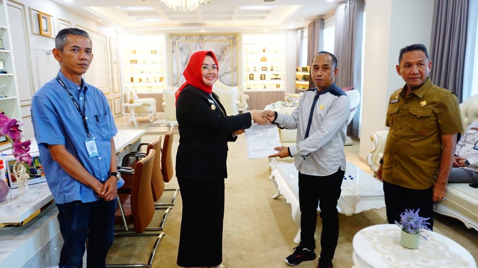 Wali Kota Kendari Tunjuk 3 Plt. Isi Jabatan Strategis Wali Kota Kendari Tunjuk 3 Plt. Isi Jabatan Strategis