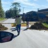 Pengendara Protes Jalan Poros Pohara – Laosu Konawe Diblokade Warga