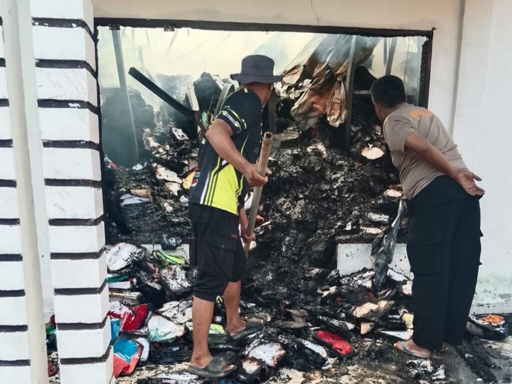Kondisi Gedung Kantor Badan Keuangan dan Aset Daerah (BKAD) Konut pasca-terbakar dini hari tadi.