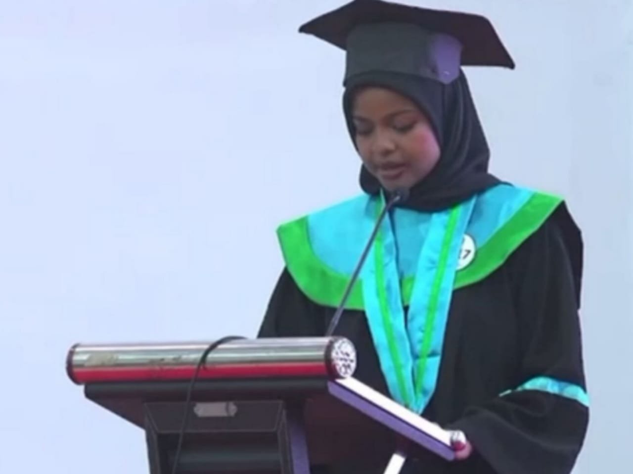 Mahasiswi asal Madagaskar Raih Sarjana di IAIN Kendari: Sudah Makan Sinonggi dan Belajar Bahasa Tolaki Mahasiswi asal Madagaskar Raih Sarjana di IAIN Kendari: Sudah Makan Sinonggi dan Belajar Bahasa Tolaki