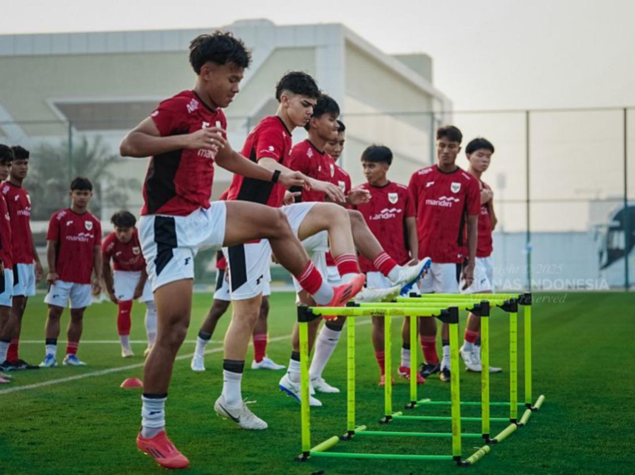 Nova Arianto Umumkan 21 Pemain Timnas Indonesia U-17 untuk Piala Dunia 2025 di Qatar Nova Arianto Umumkan 21 Pemain Timnas Indonesia U-17 untuk Piala Dunia 2025 di Qatar