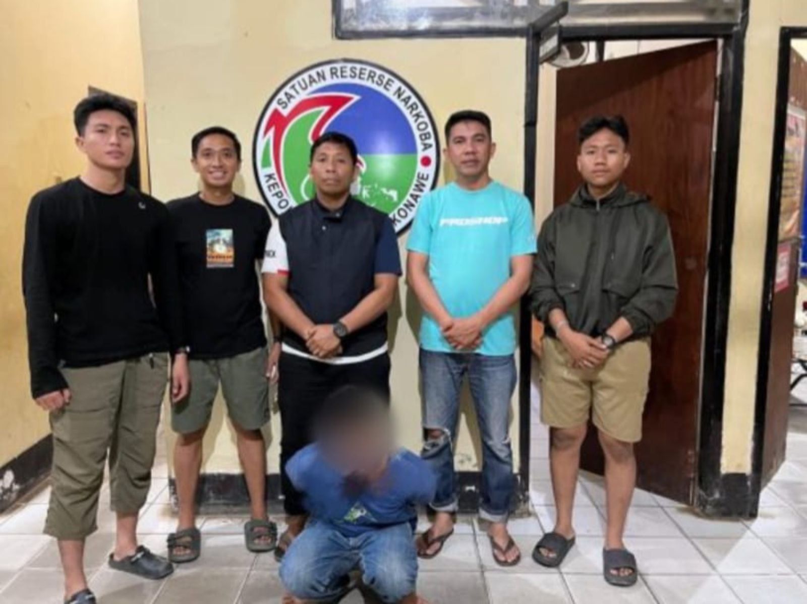 Pengedar Narkotika di Konawe Ditangkap Polisi, 31 Saset Sabu-Sabu Siap Edar Disita Pengedar Narkotika di Konawe Ditangkap Polisi, 31 Saset Sabu-Sabu Siap Edar Disita