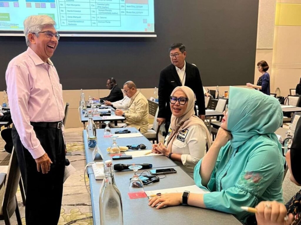 Wali Kota Kendari, Siska Karina Imran saat belajar di Hotel Park Royal on Beach Road, Singapura.