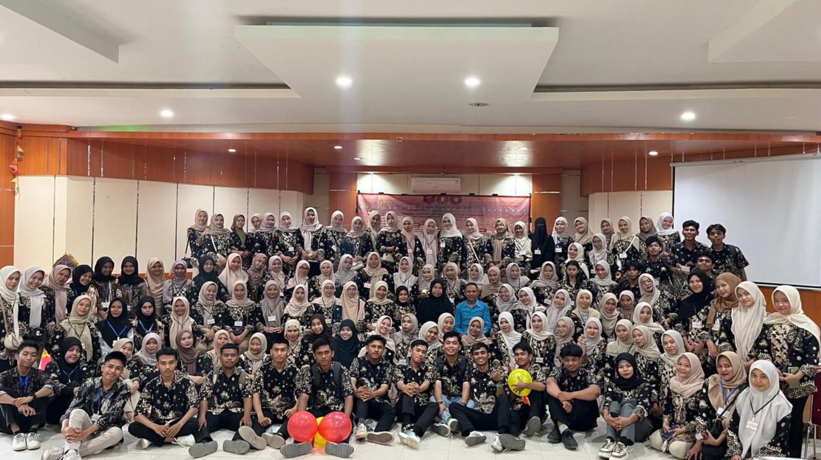 Biology Season XIII UHO Selesai Digelar, SMAN 4 Kendari Raih Juara Umum Biology Season XIII UHO Selesai Digelar, SMAN 4 Kendari Raih Juara Umum