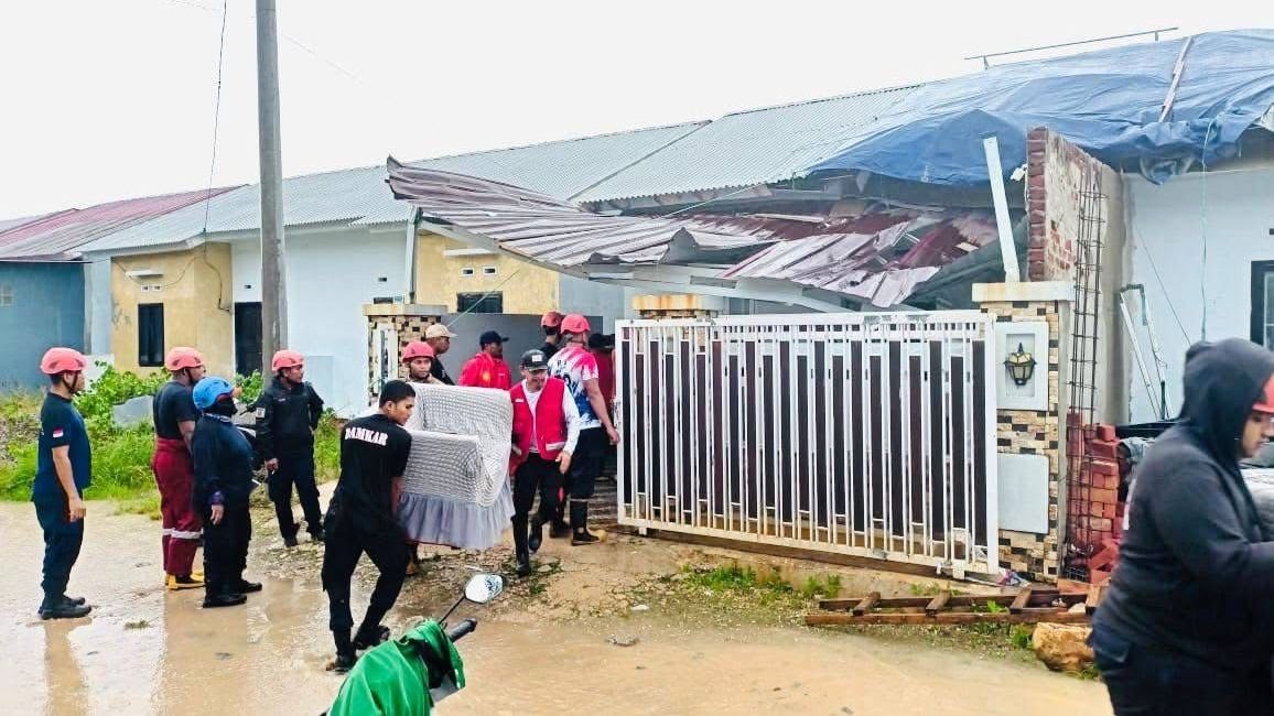 Total Dampak Angin Puting Beliung di Baubau, 27 Rumah dan Ruko Rusak Total Dampak Angin Puting Beliung di Baubau, 27 Rumah dan Ruko Rusak