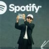 Lagu Lesung Pipi Karya Musisi Sultra, Raim Laode Sabet Penghargaan di Spotify Wrapped Live 2025