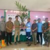 PT NPM Dorong Kemandirian Ekonomi dengan Pemberian Bantuan Bibit Sawit