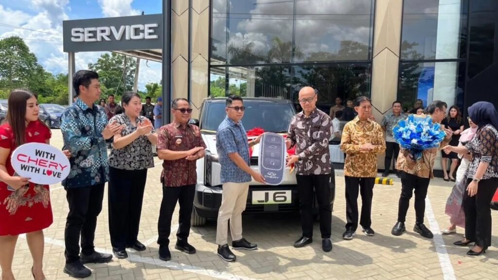 Peresmian Dealer Chery AEM Kendari di By-pass Jalan Laode Hadi, Kelurahan Wundudopi, Kecamatan Wuawua, Kota Kendari.