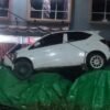 Pengemudi Mobil di Kendari Alami Kecelakaan Tunggal, Diduga Tabrak Tumpukan Pasir