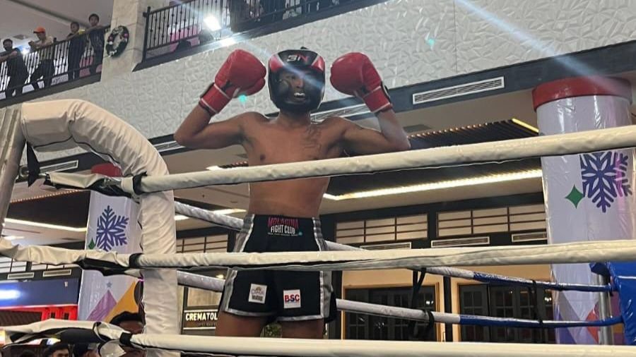 Pemuda Kolaka Raih Juara Face2Face Season 2 Kickboxing di Makassar Pemuda Kolaka Raih Juara Face2Face Season 2 Kickboxing di Makassar