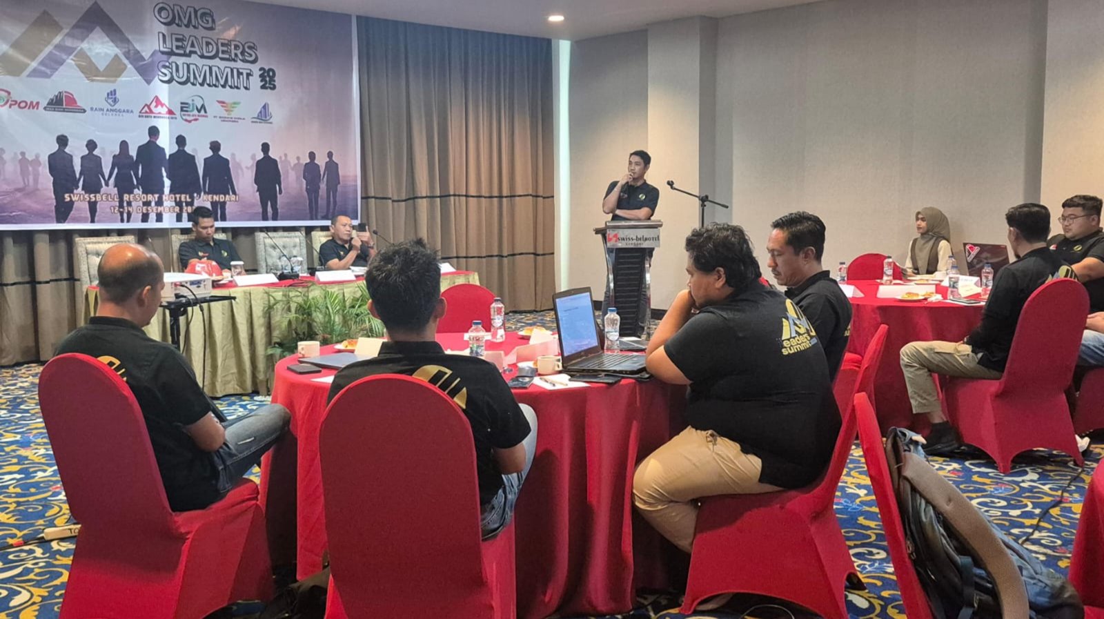 7 Perusahaan di Kolaka Satukan Visi Melalui OMG Leaders Summit, Maju Bersama Demi Daerah 7 Perusahaan di Kolaka Satukan Visi Melalui OMG Leaders Summit, Maju Bersama Demi Daerah