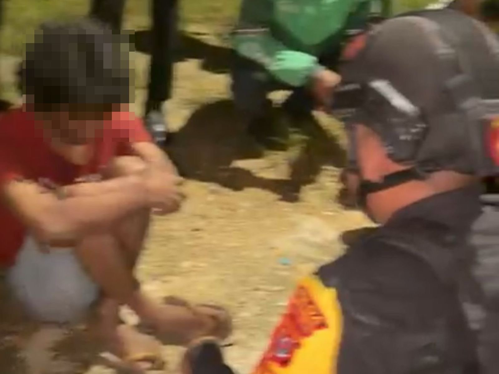 Pria Diduga ODGJ di Kendari Bikin Resah Penghuni Indekos Wanita, Polisi Turun Tangan Pria Diduga ODGJ di Kendari Bikin Resah Penghuni Indekos Wanita, Polisi Turun Tangan