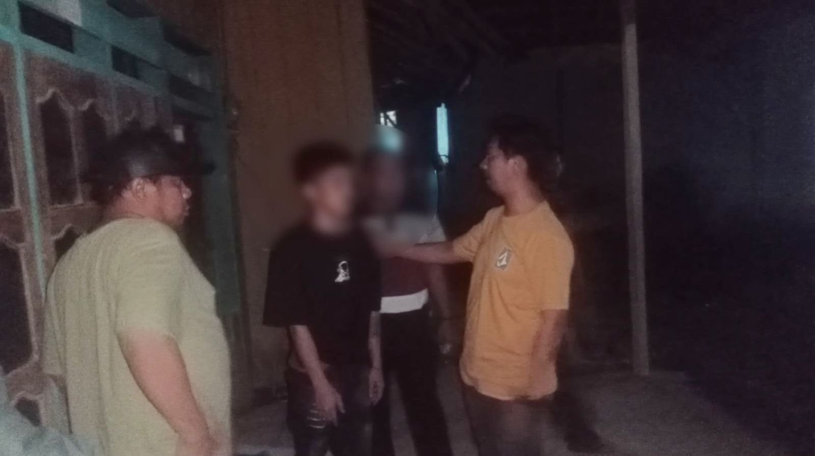 Bawa Lari dan Setubuhi Pelajar Usia 15 Tahun, Pria asal Konsel Ditangkap Buser 77 Kendari Bawa Lari dan Setubuhi Pelajar Usia 15 Tahun, Pria asal Konsel Ditangkap Buser 77 Kendari