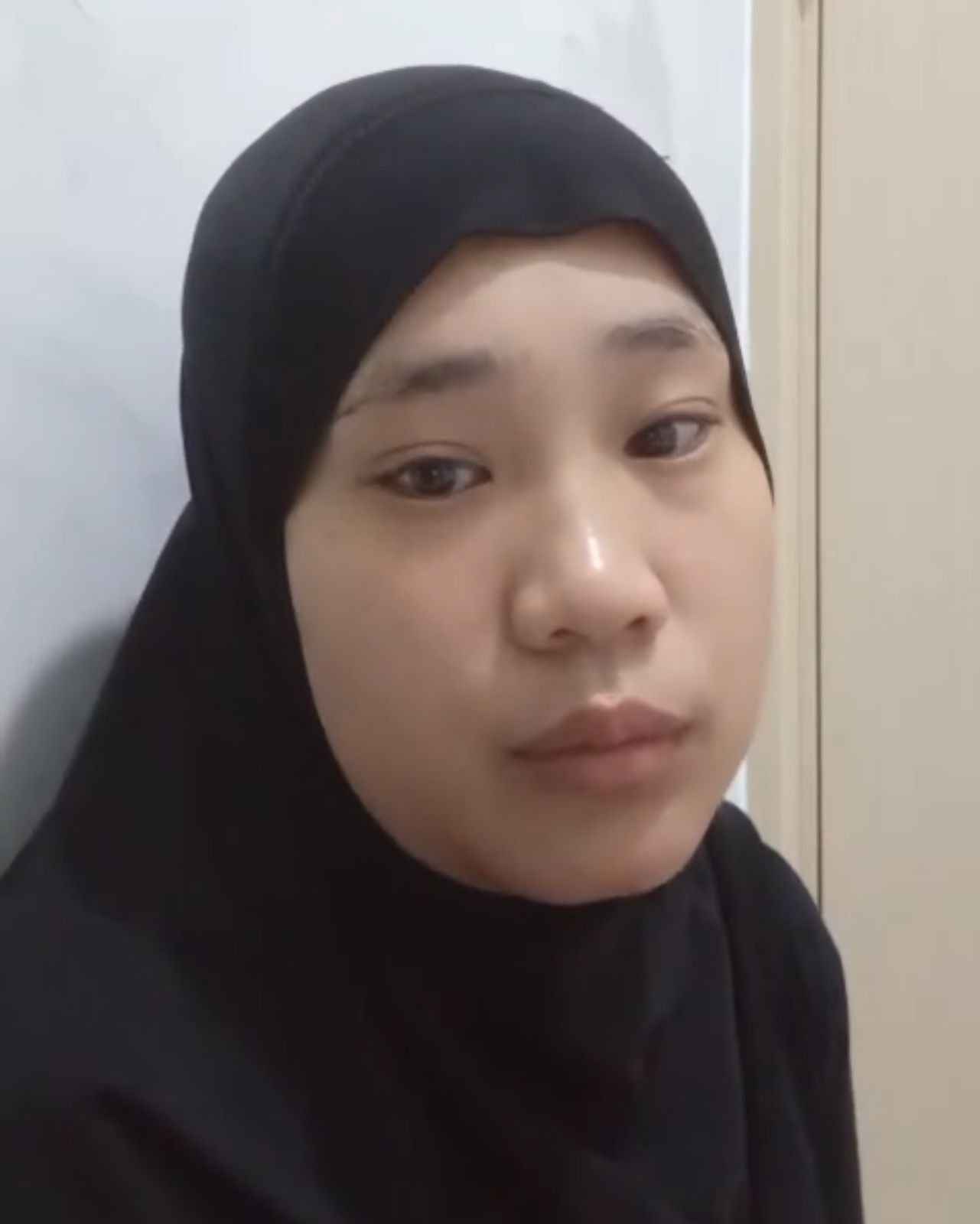 Viral TKW asal Konawe Minta Dipulangkan Usai Disiksa dan Dilecehkan Majikan di Oman Viral TKW asal Konawe Minta Dipulangkan Usai Disiksa dan Dilecehkan Majikan di Oman
