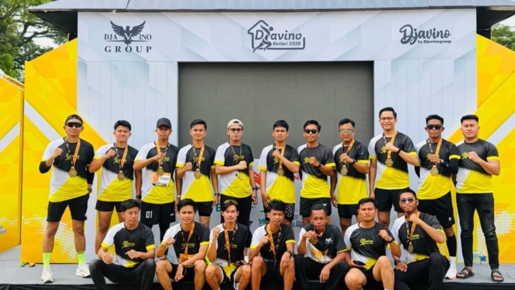 Peserta Djavino Berlari sekaligus tim Djavino Group.