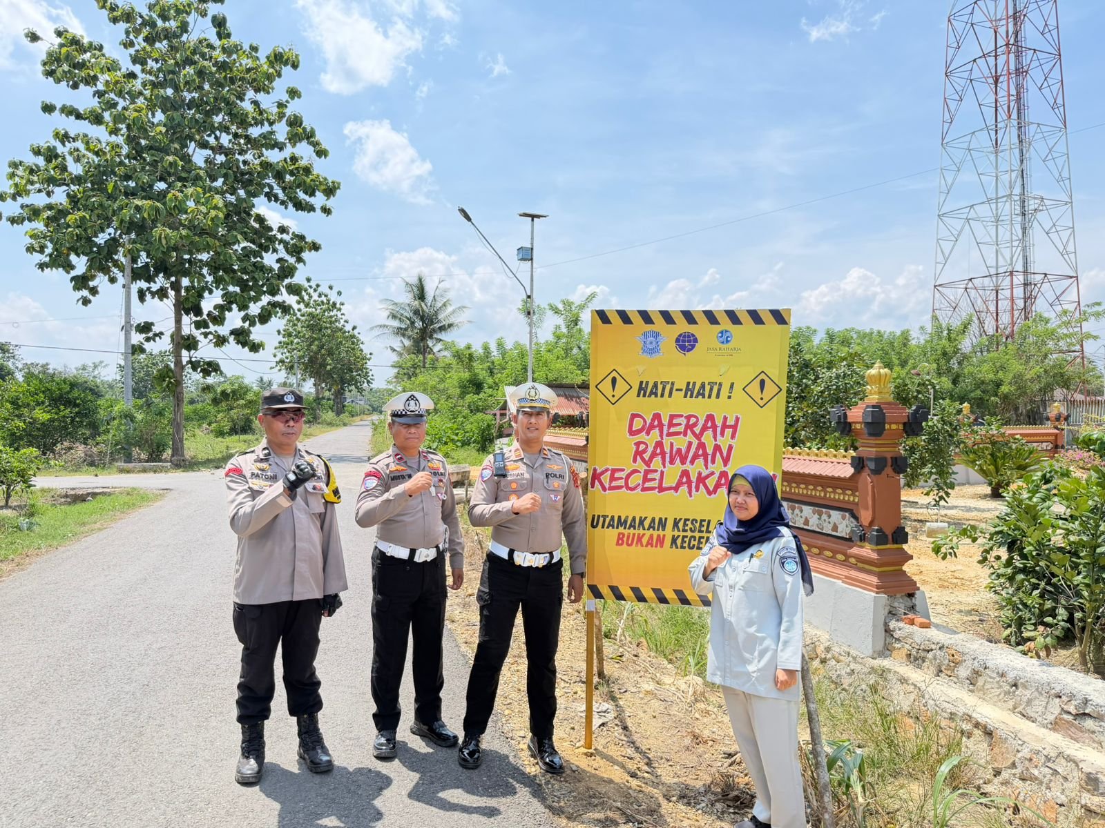 Satlantas Polres Perkuat Mitigasi dan Edukasi Tekan Angka Kecelakaan di Konsel Satlantas Polres Perkuat Mitigasi dan Edukasi Tekan Angka Kecelakaan di Konsel