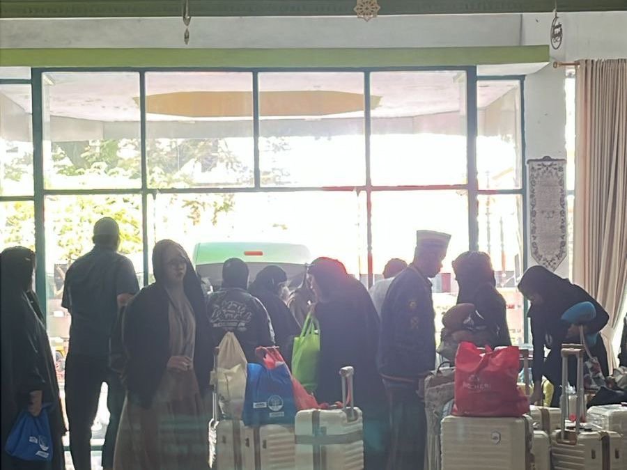 Kronologi 64 Jemaah Umrah PT Travelina Indonesia Kendari Telantar di Madinah dan Jakarta Kronologi 64 Jemaah Umrah PT Travelina Indonesia Kendari Telantar di Madinah dan Jakarta