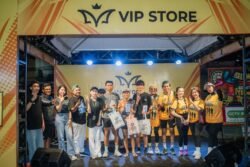 Techno Plaza VIP Store Kendari Bagi-Bagi iPhone pada Puncak Grand Opening