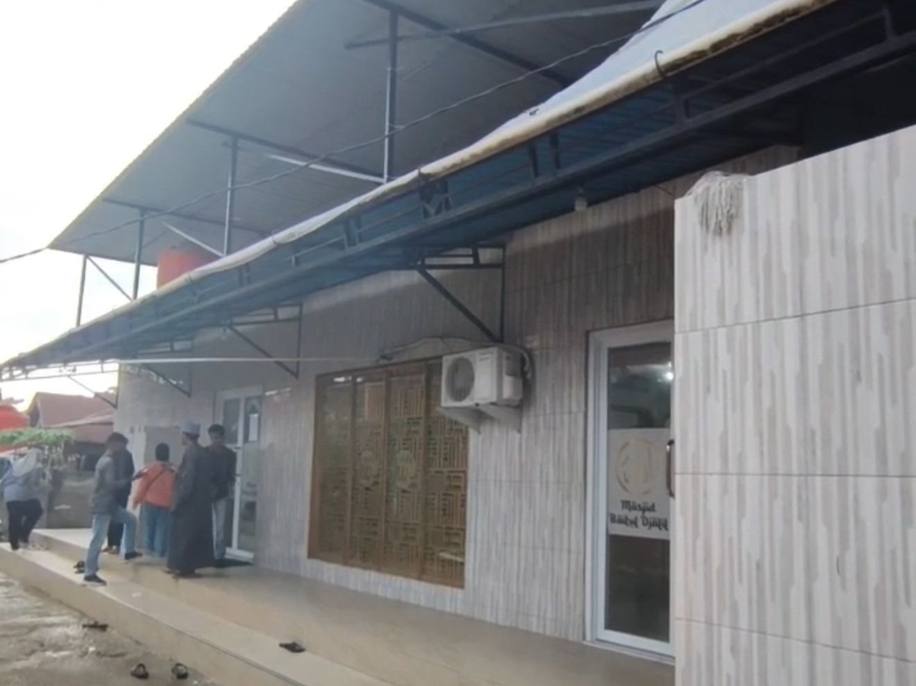 Dualisme Pengurus Picu Konflik Masjid Baitul Djalil di Kendari, Aktivitas Tetap Berjalan Dualisme Pengurus Picu Konflik Masjid Baitul Djalil di Kendari, Aktivitas Tetap Berjalan