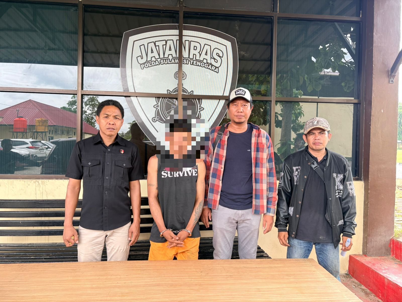 Maling Handphone di RS Hermina Kendari Diringkus Polisi, Pelaku Keluar Masuk Penjara Maling Handphone di RS Hermina Kendari Diringkus Polisi, Pelaku Keluar Masuk Penjara