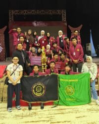 FH UHO Kendari Raih Juara III NMCC ALSA Piala Mahkamah Agung di Makassar