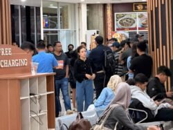 Delay Tanpa Kejelasan, Penumpang Super Air Jet Rute Kendari – Jakarta Mengamuk di Bandara Haluoleo