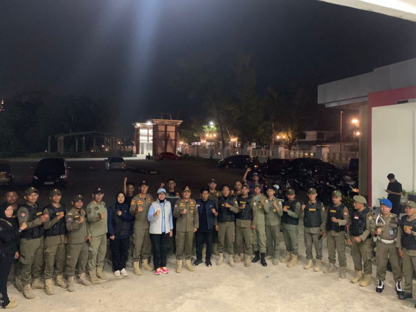 Satpol PP Turun Sidak, Toko Miras di Kendari Diminta Patuhi Aturan Ramadan Satpol PP Turun Sidak, Toko Miras di Kendari Diminta Patuhi Aturan Ramadan