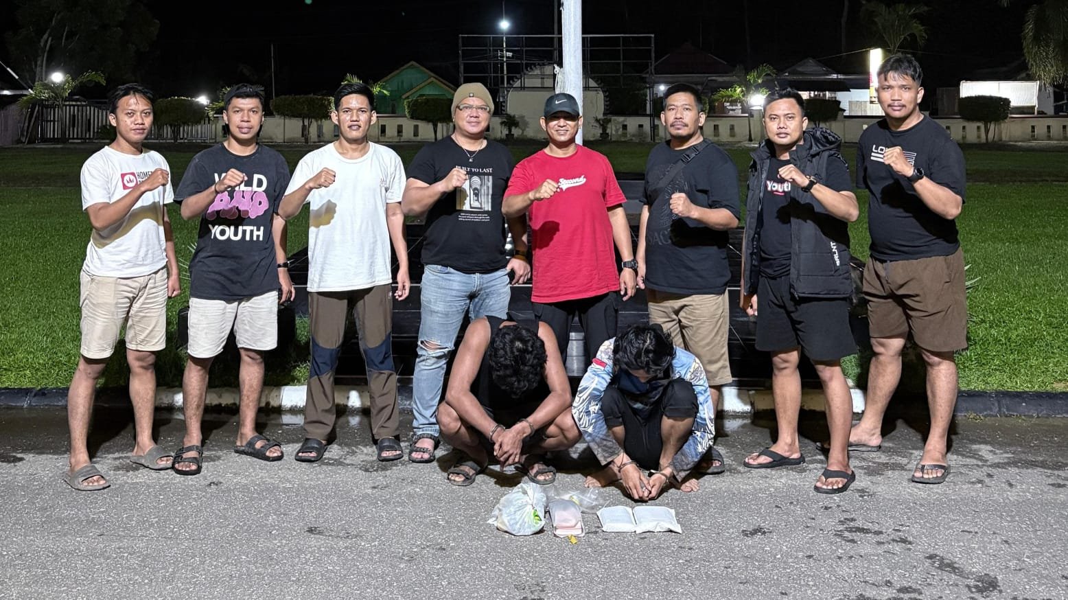 2 Pengedar Sabu-Sabu Ditangkap di Tinanggea, Konsel, 68 Paket Siap Edar Disita 2 Pengedar Sabu-Sabu Ditangkap di Tinanggea, Konsel, 68 Paket Siap Edar Disita