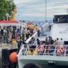 Kapal Express Cantika 07 Raha – Kendari Penuh Sesak, Penumpang Duduk hingga Anjungan