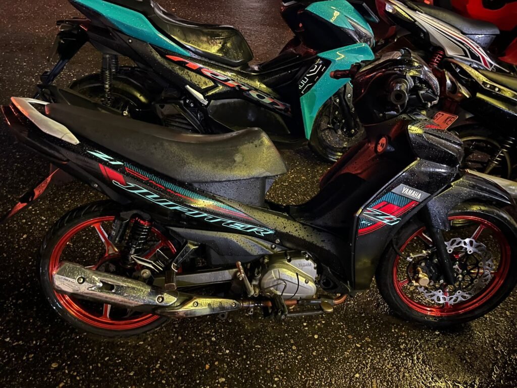 Barang bukti motor milik jemaah masjid di Kendari yang telah disita polisi.