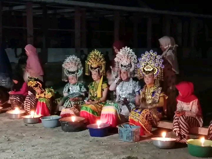 Festival Budaya Kamomose di Buton Tengah, Ajang Pencarian Jodoh yang Sarat Makna Budaya Festival Budaya Kamomose di Buton Tengah, Ajang Pencarian Jodoh yang Sarat Makna Budaya