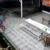 Terekam CCTV, Aksi Bocah di Kendari Diduga Ambil Sepeda Anak 9 Tahun