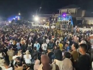 Dilarang Bupati, Acara Joget Tetap Warnai Festival Kande Kandea Tolandona, Buteng hingga Picu Perkelahian