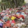 Tumpukan Sampah Berserakan di Jalan dan Sungai di Katobu Muna, Warga Resah