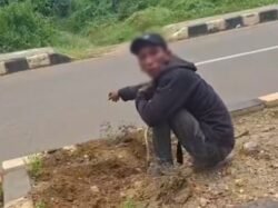 Pria Kolaka Viral Usai Terekam Kamera Warga Tengah Curi Kabel PLN, Kini Dibekuk Polisi