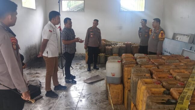 Polisi Ungkap Dugaan Perdagangan 5 Ton Solar Oplosan di Buton