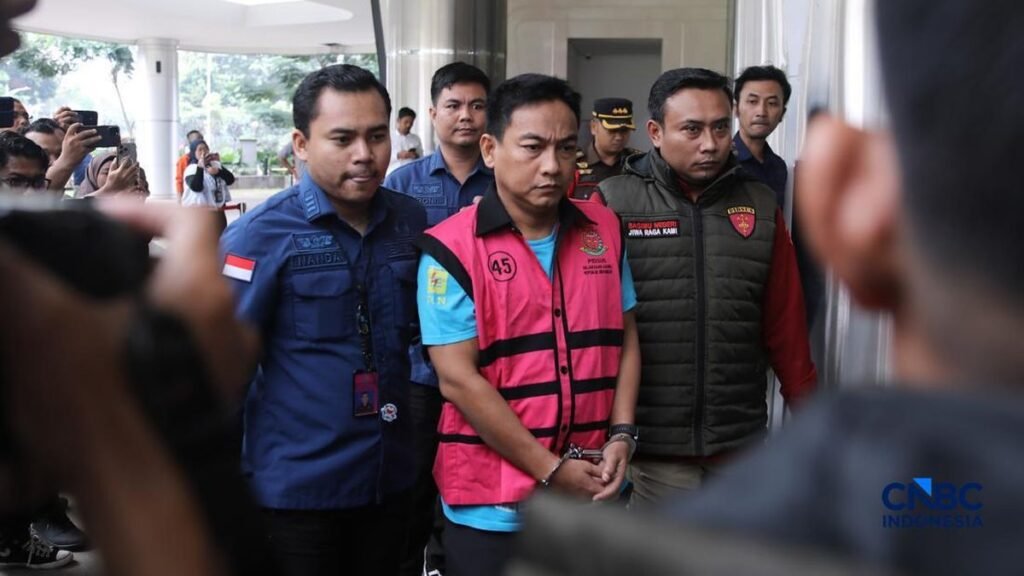 Ketua Ombudsman RI, Hery Susanto, ditangkap Kejaksaan Agung (Kejagung) gara-gara lindungi perusahaan tambang bermasalah di Sultra.