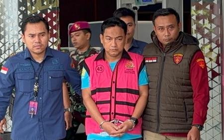 Terima Suap Rp1,5 Miliar Demi Lindungi Tambang di Sultra, Kejagung Tangkap Ketua Ombudsman RI Terima Suap Rp1,5 Miliar Demi Lindungi Tambang di Sultra, Kejagung Tangkap Ketua Ombudsman RI