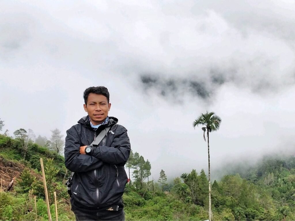 Ketua Kelompok Tani Hutan (KTH) Sangia Lestari, Hasrudin Hayat.