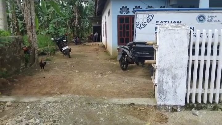 Satuan Pelayanan Pemenuhan Gizi (SPPG) Barangka di Kecamatan Barangka, Kabupaten Muna Barat (Mubar), Sulawesi Tenggara (Sultra), yang dihentikan sementara operasionalnya.