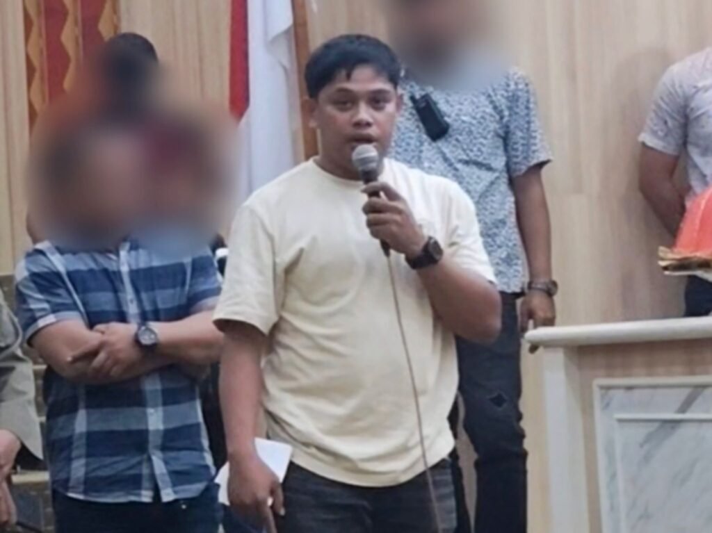 Ketua Gerakan Pemuda Pemerhati Pembangunan (Gerbang) Kota Kendari, Ari Kota Lama.
