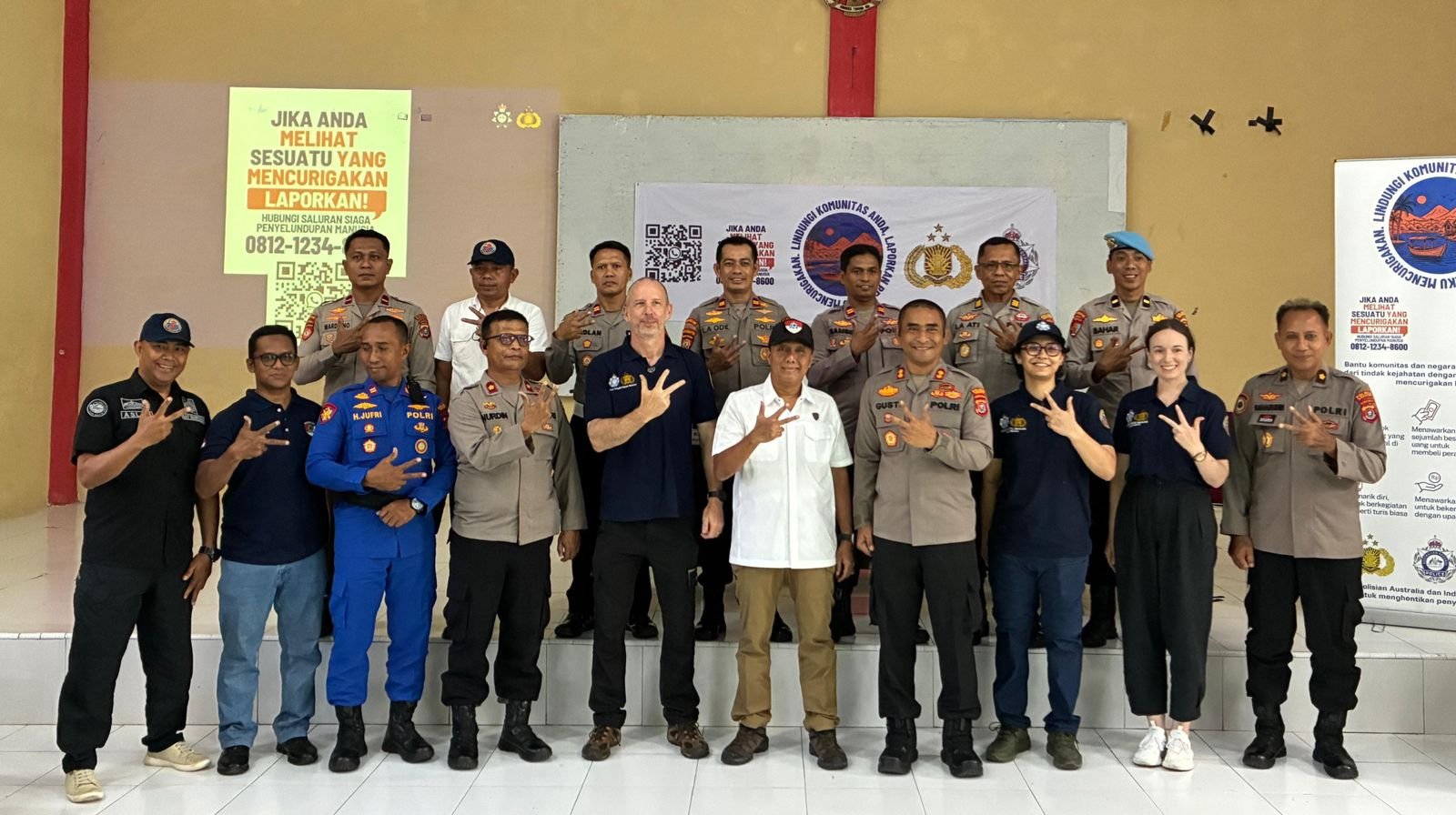 Polres Wakatobi Dapat Bantuan Peralatan Operasional dari AFP Polres Wakatobi Dapat Bantuan Peralatan Operasional dari AFP