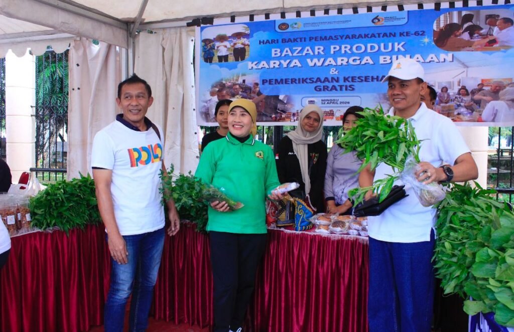 Direktorat Jenderal Pemasyarakatan (Ditjenpas) Sulawesi Tenggara (Sultra), saat menggelar bazar hasil kreativitas warga binaan dan pemeriksaan kesehatan gratis di CFD Eks MTQ Kendari.