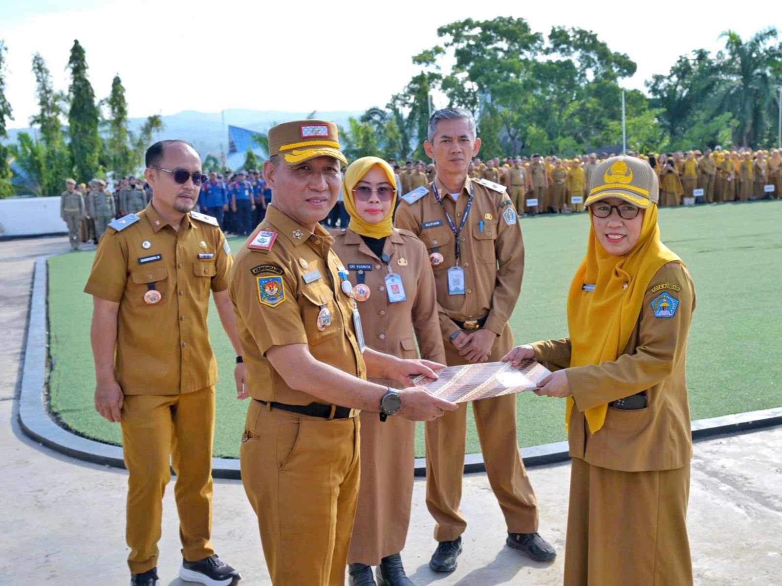 5 Pejabat Baru Lingkup Pemkot Kendari Terima SK Pelaksana Tugas 5 Pejabat Baru Lingkup Pemkot Kendari Terima SK Pelaksana Tugas