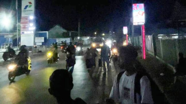 Kendaraan Online Diduga Dilarang Dekati Pelabuhan Kendari, Penumpang Dipaksa Jalan Kaki