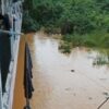 Kali Wanggu Kendari Meluap, Puluhan Penghuni Indekos Terjebak Banjir di Lantai 2