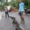 Kondisi Jalan Trans Sulawesi di Konut Amblas, Truk Alami Kecelakaan