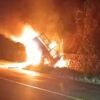 Mobil Terbakar Usai Tabrak Beton di Kolaka, Sopir dan 1 Warga Alami Luka Bakar